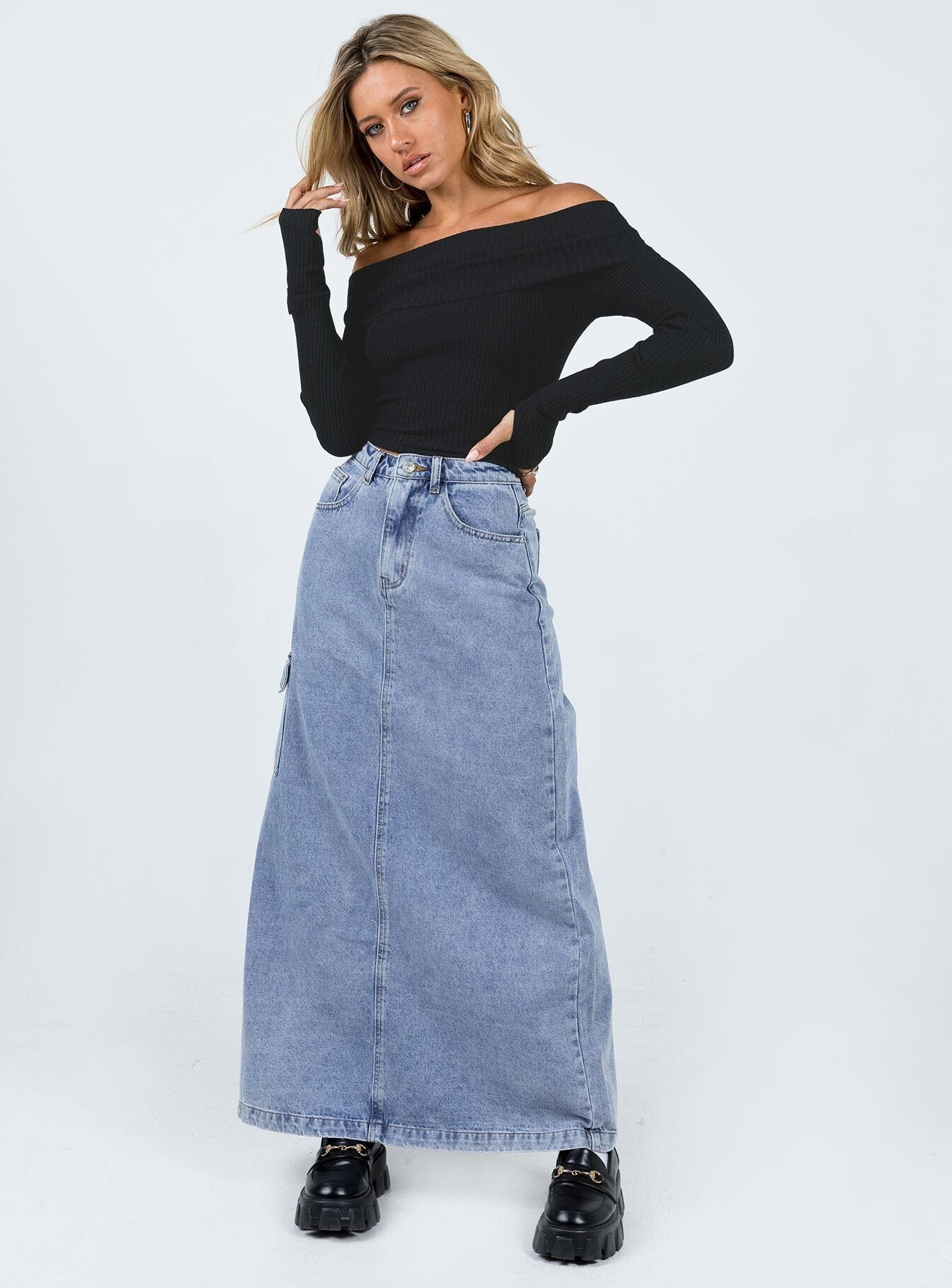Morley Collection | Off Shoulder Black Sweater with Ribbed Design | Slim-Fit Crop for Effortless Style 2