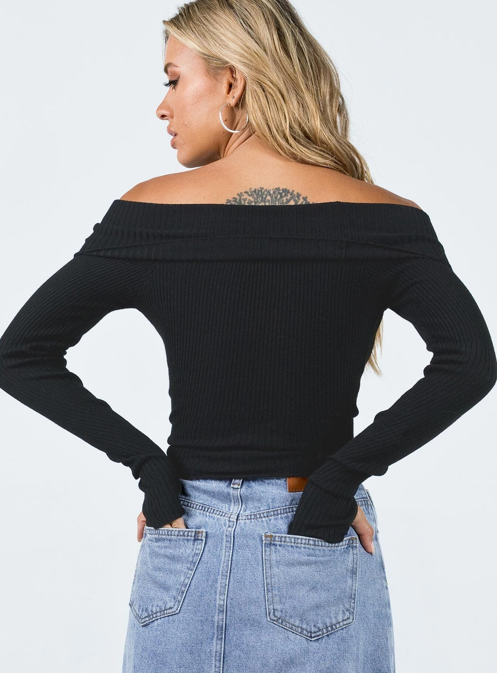 Morley Collection | Off Shoulder Black Sweater with Ribbed Design | Slim-Fit Crop for Effortless Style 4