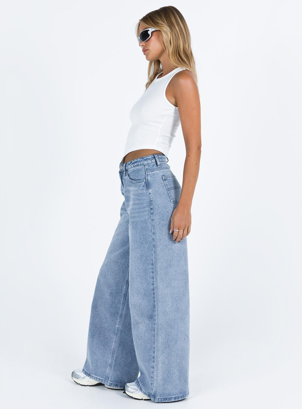 Naylor | Mid Rise Wide Leg Jeans in Light Blue Wash with Classic Fit | Comfortable Denim for Everyday Wear 5